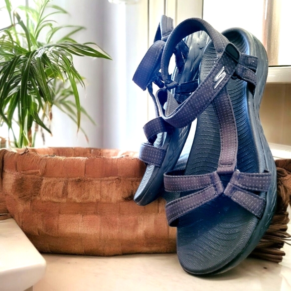 SKECHERS womens sandals size 9 - Picture 3 of 11